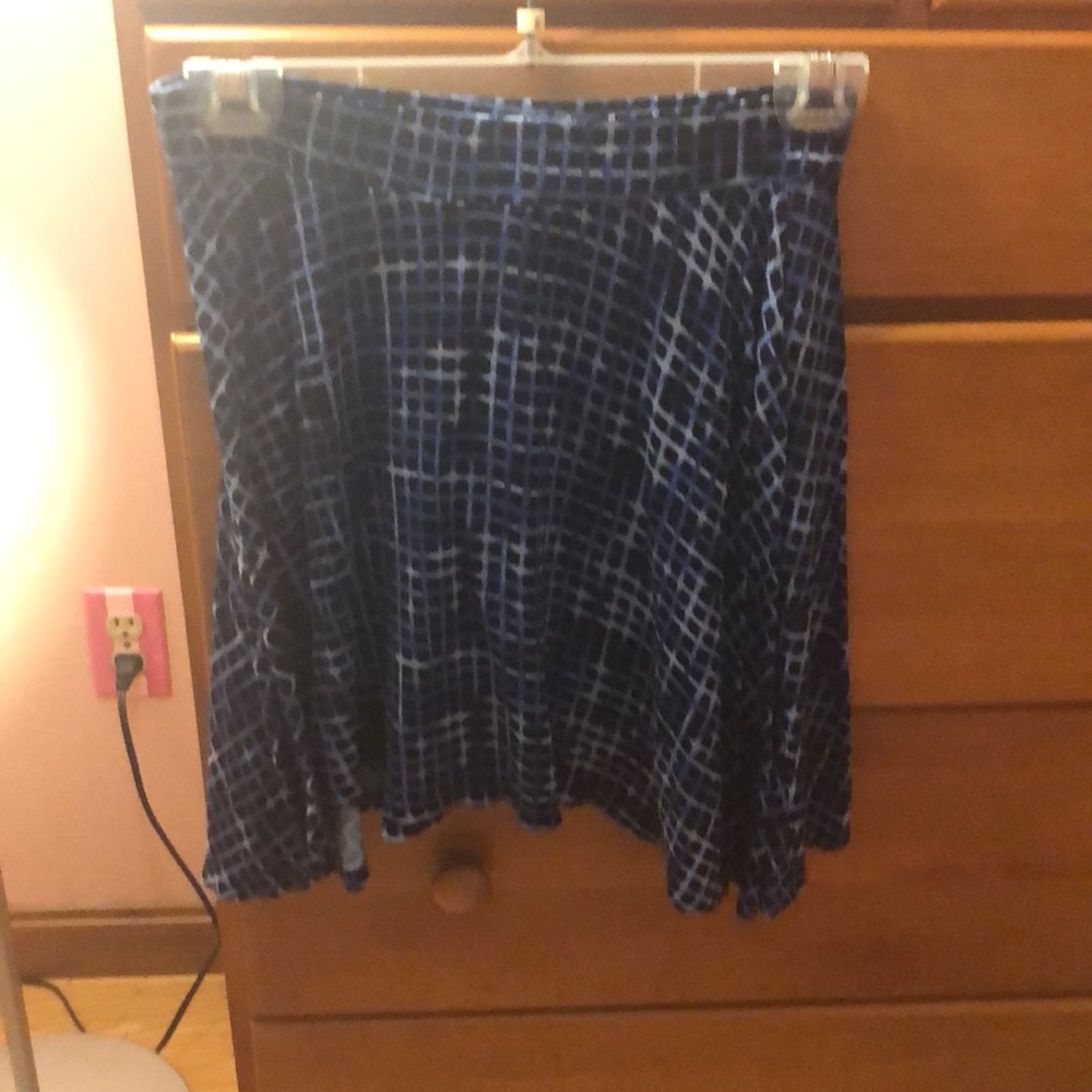 Geometric skirt